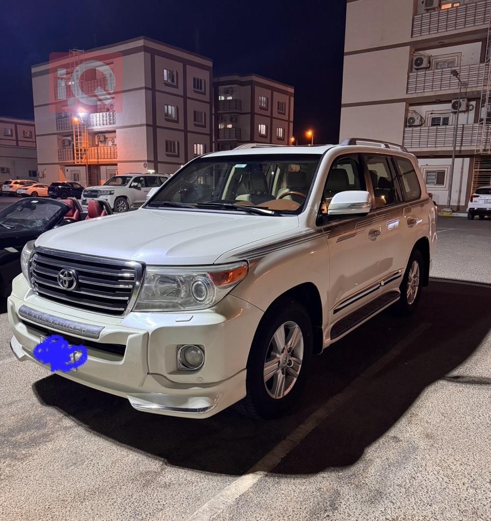 تويوتا لاندكروزر